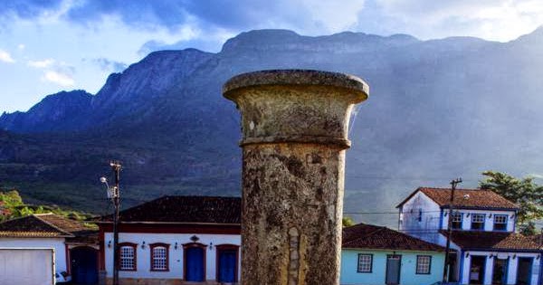 Chafariz de Pedra de Catas Altas MG