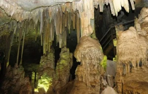 Gruta do Centenário na Serra do Caraça MG
