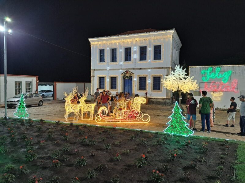 Luzes de Natal de Santa Bárbara MG em 2025